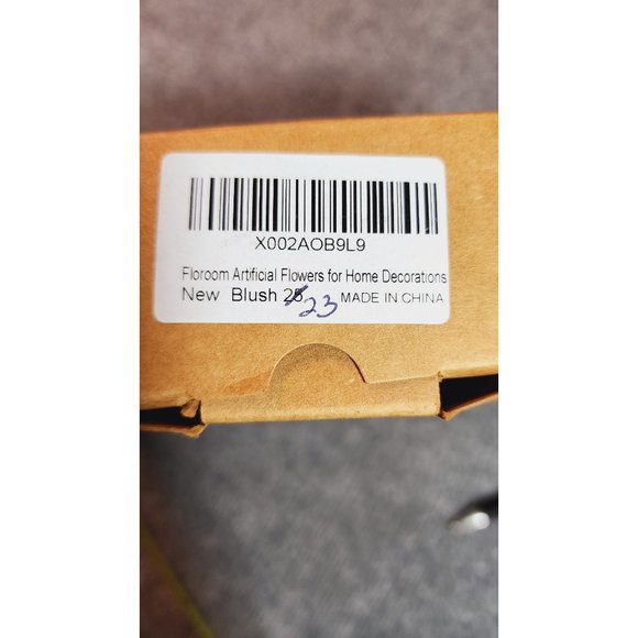 New Open Box Floroom Artificial Roses Flowers Blush Pink leaves Wires 18 Each - Picture 8 of 8